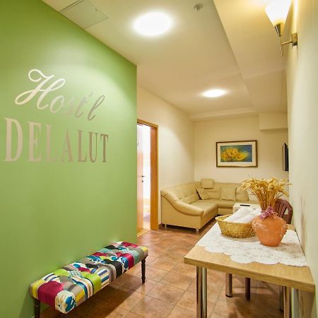 Hostel Delalut Ravne na Koroskem Экстерьер фото